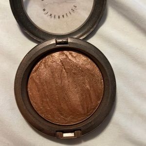 MAC cosmetics LE mineralize skinfinish MSF in So Ceylon